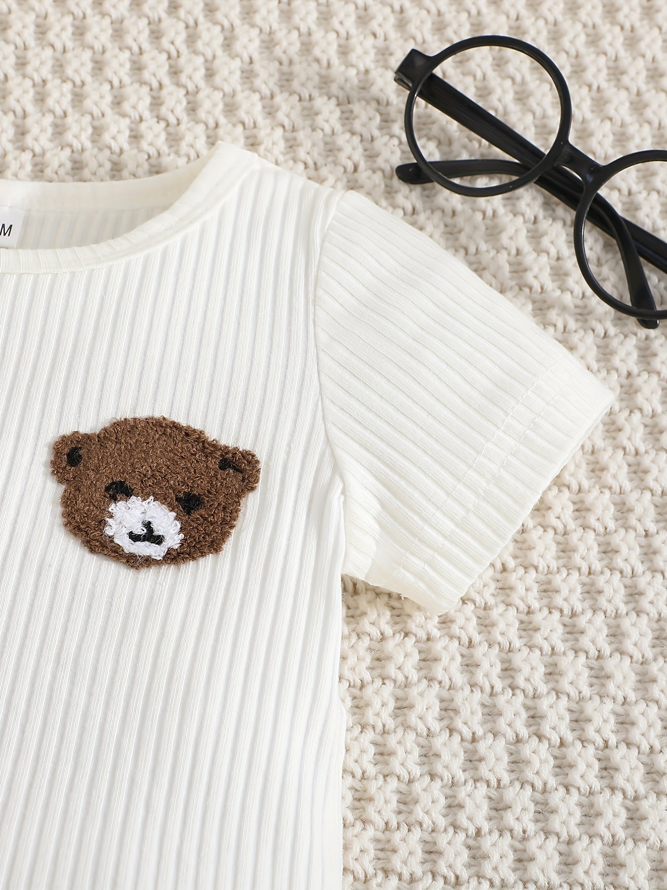 Striped Bear Print Short Sleeve Tee & Shorts Boy's Set