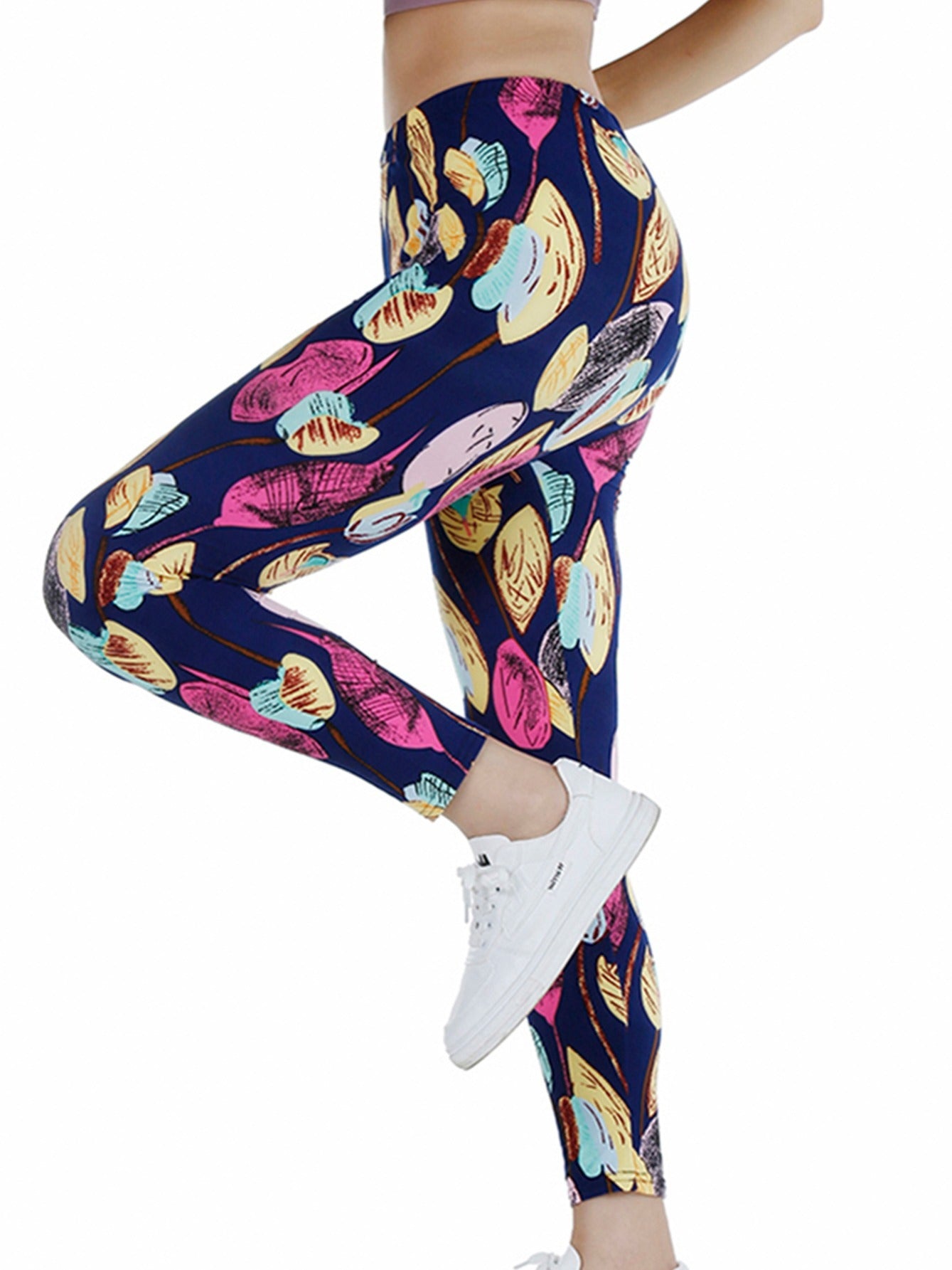 Women's Leaf Print Cropped Pants
