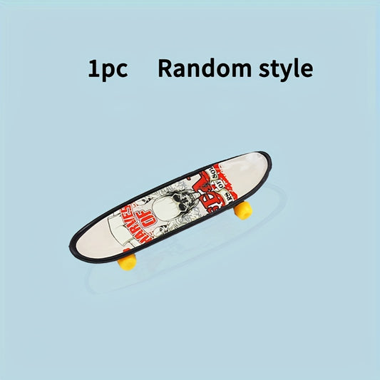 Mini Finger Skateboards Tabletop Toy Set