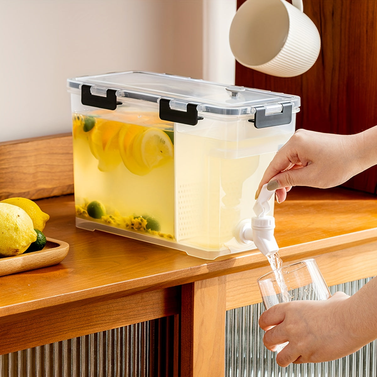 1 Gallon Beverage Dispenser with Spigot for Cold Drinks