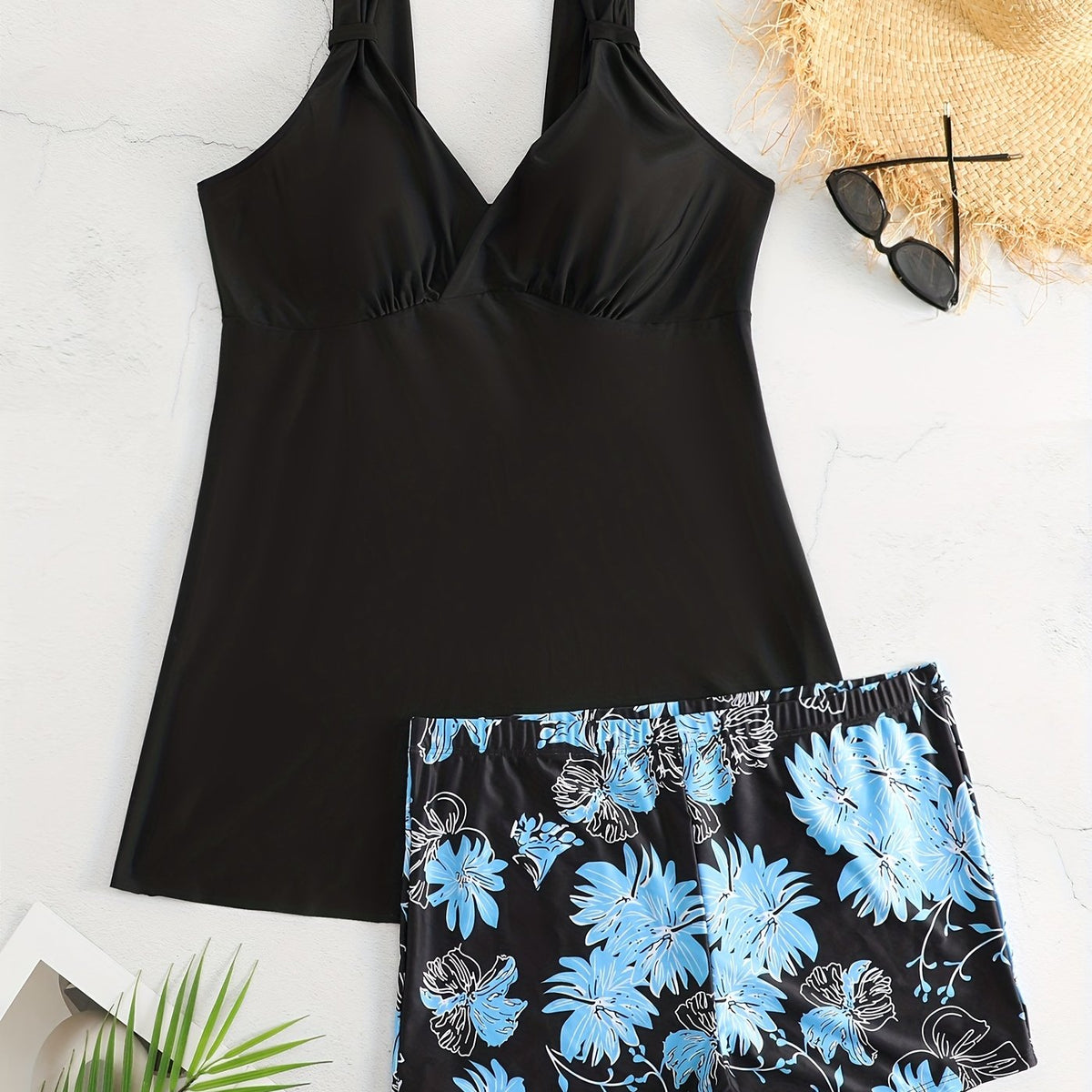  Tankini Set Women's Solid V Neck Top & Tropical Print Shorts Swimsuit