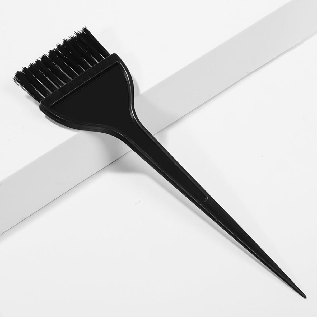 Professional Hair Dyeing Brush for Salon and Home Use