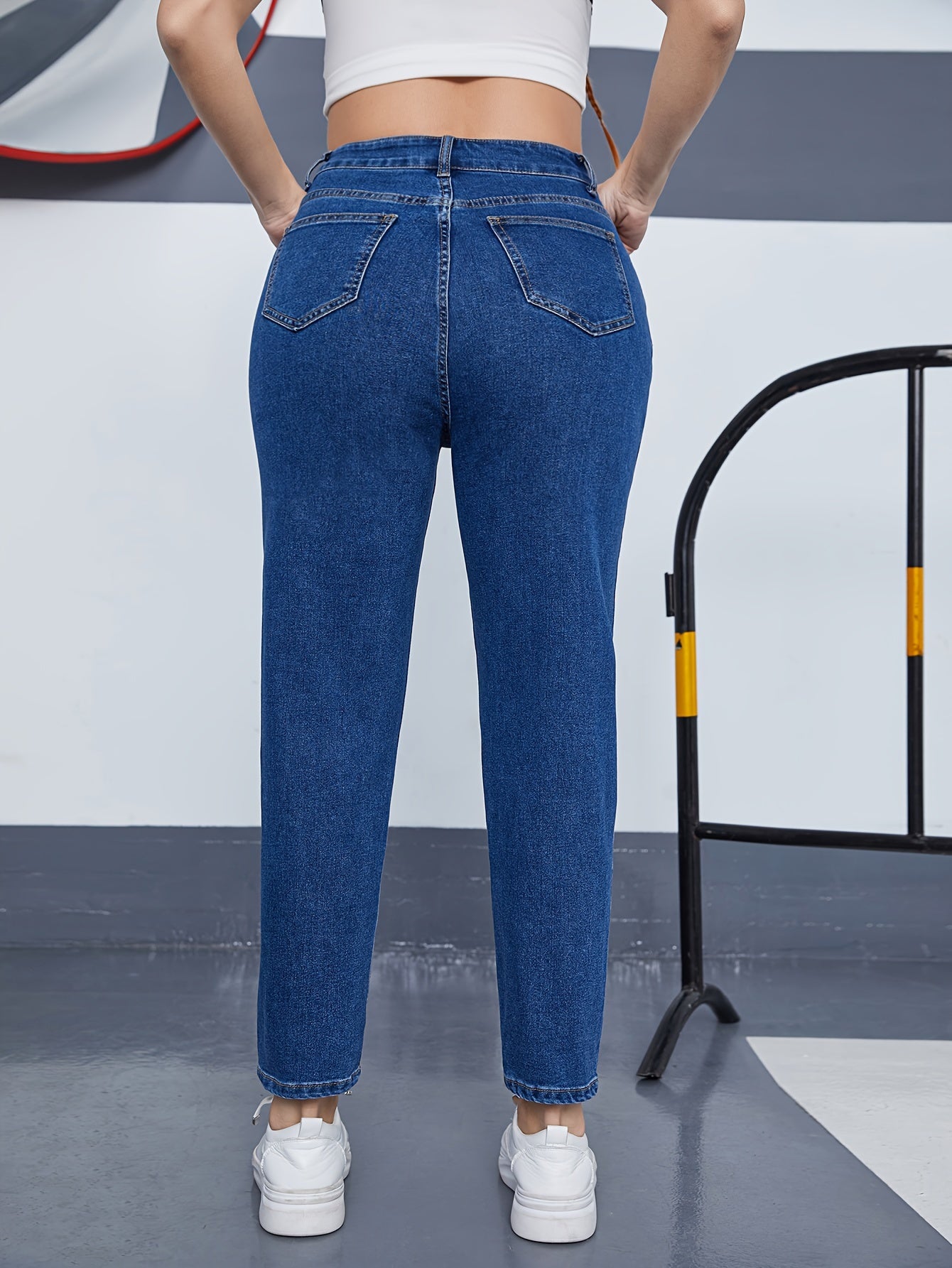  Washed Button Fly Slimming Jeans