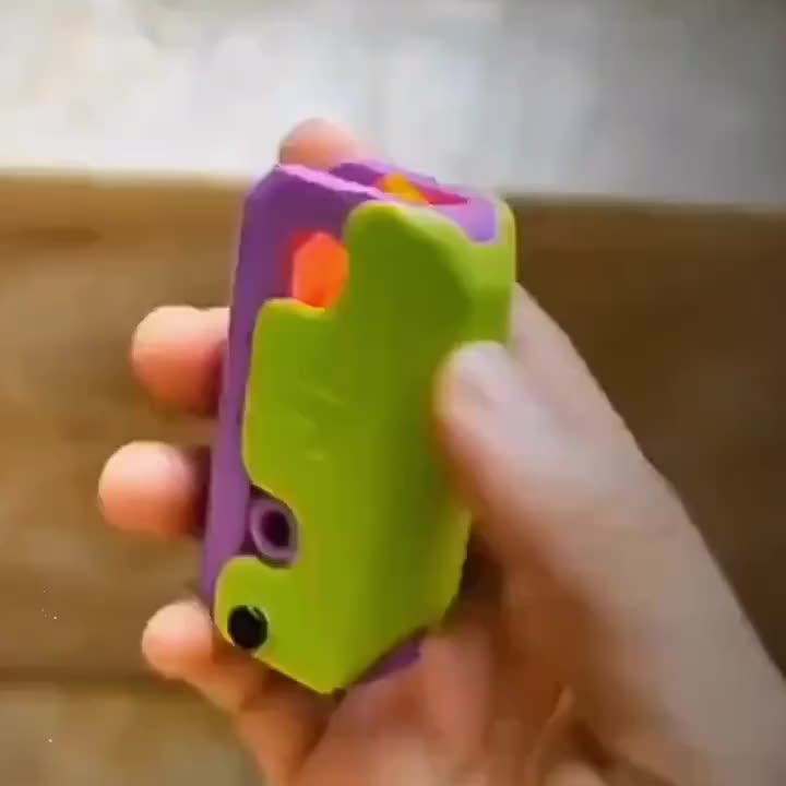 3D Gravity Radish Stress Toy - Christmas Present