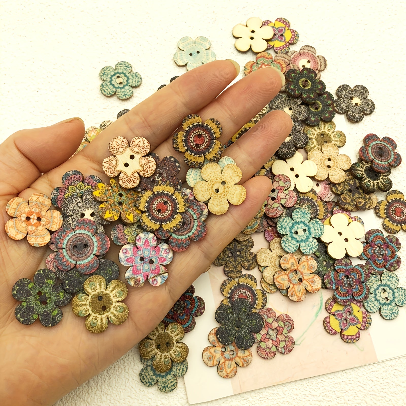 50pcs Retro Painted Flower 2 Holes Wooden Buttons DIY Sewing Decor