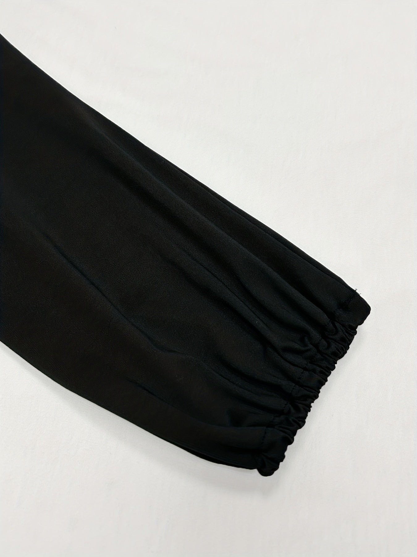  Solid Long Sleeve Pleated Maxi Dress