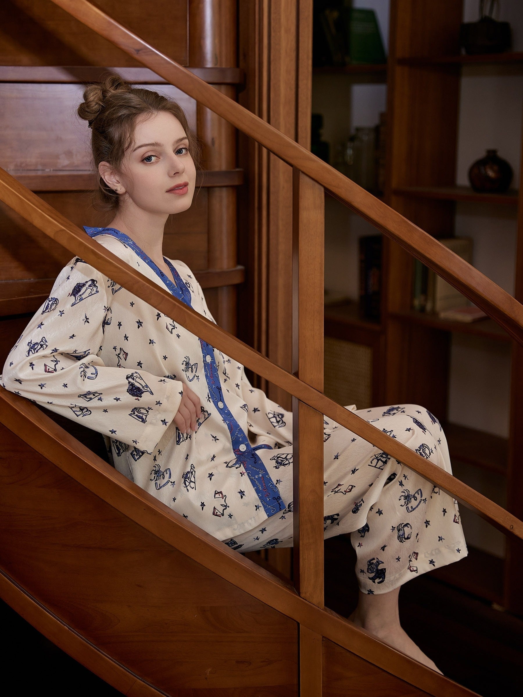 Constellation Print Pajama Set Long Sleeve Top & Elastic Waistband Pants