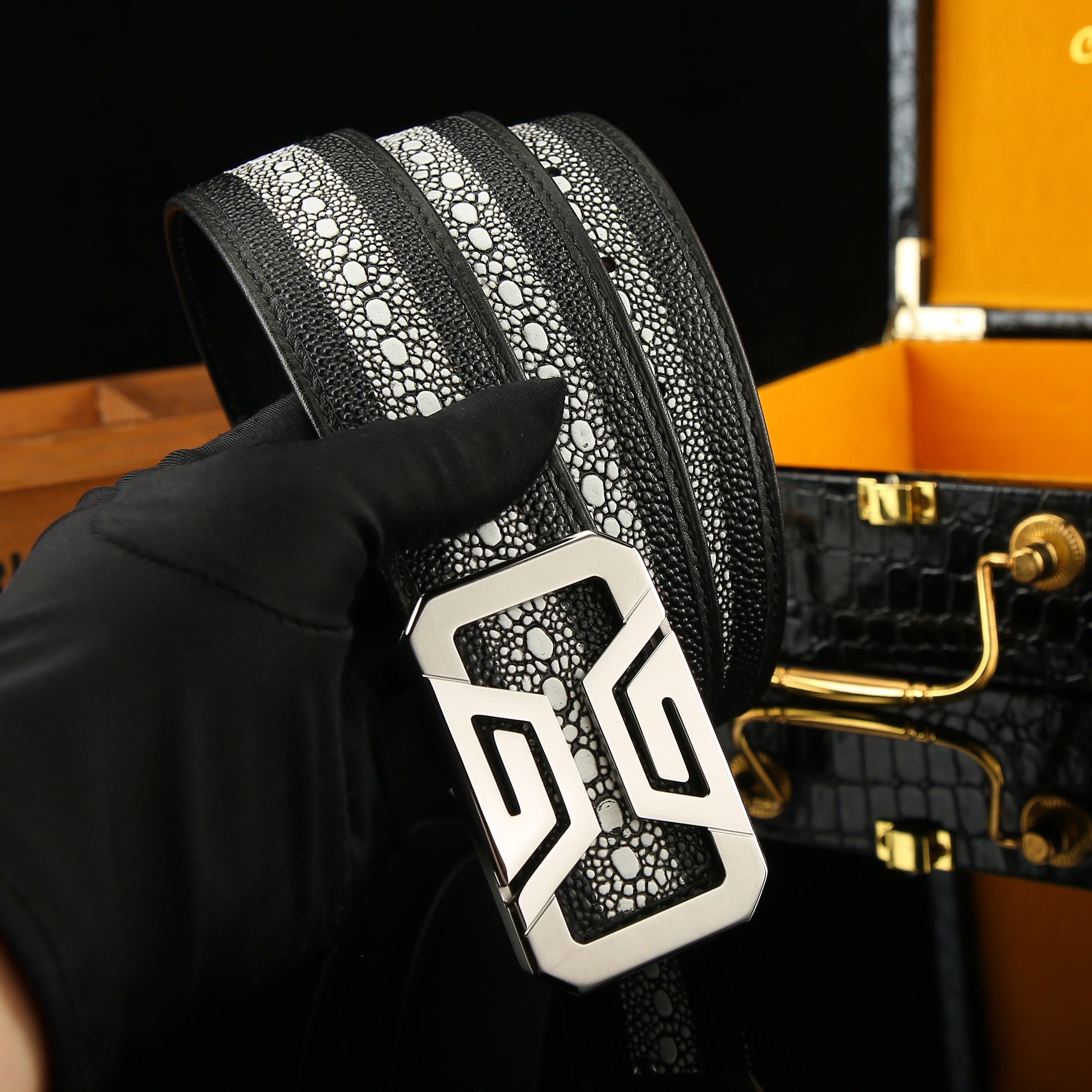 Men's Fish Embossed Belt Cowhide Texture 1.5in Width