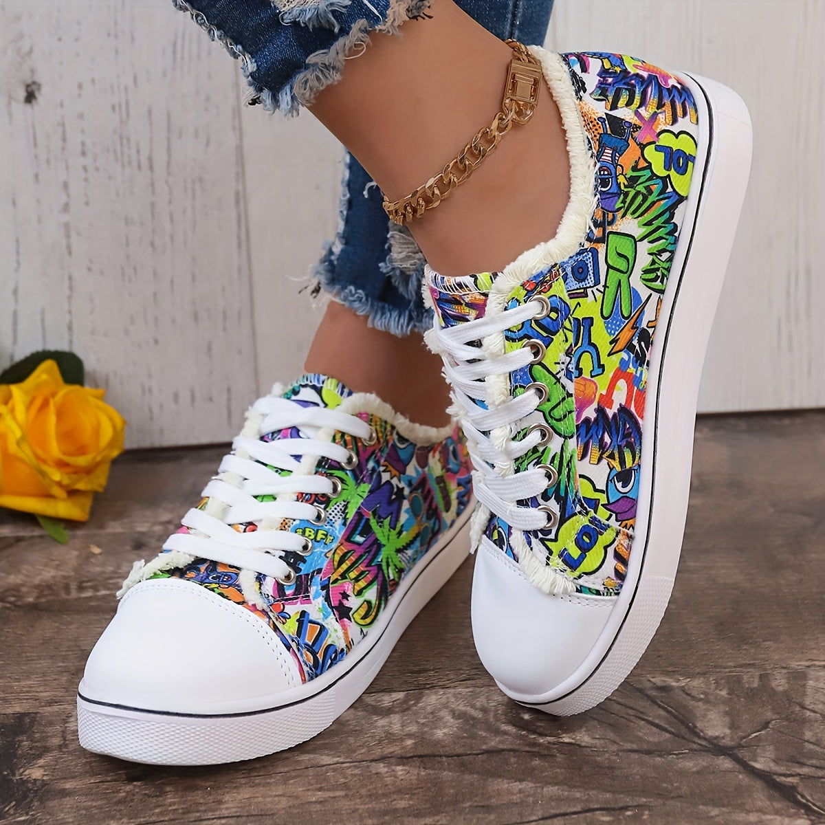 Women's Graffiti Printed Canvas Sneakers Lace Up Flat Shoes