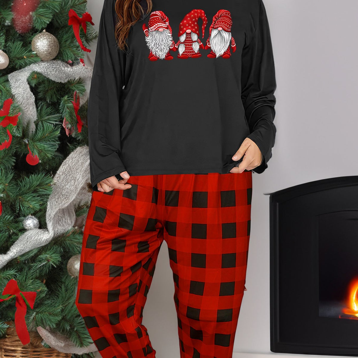  Gnomes Graphic Tee & Plaid Pants Pajamas Set