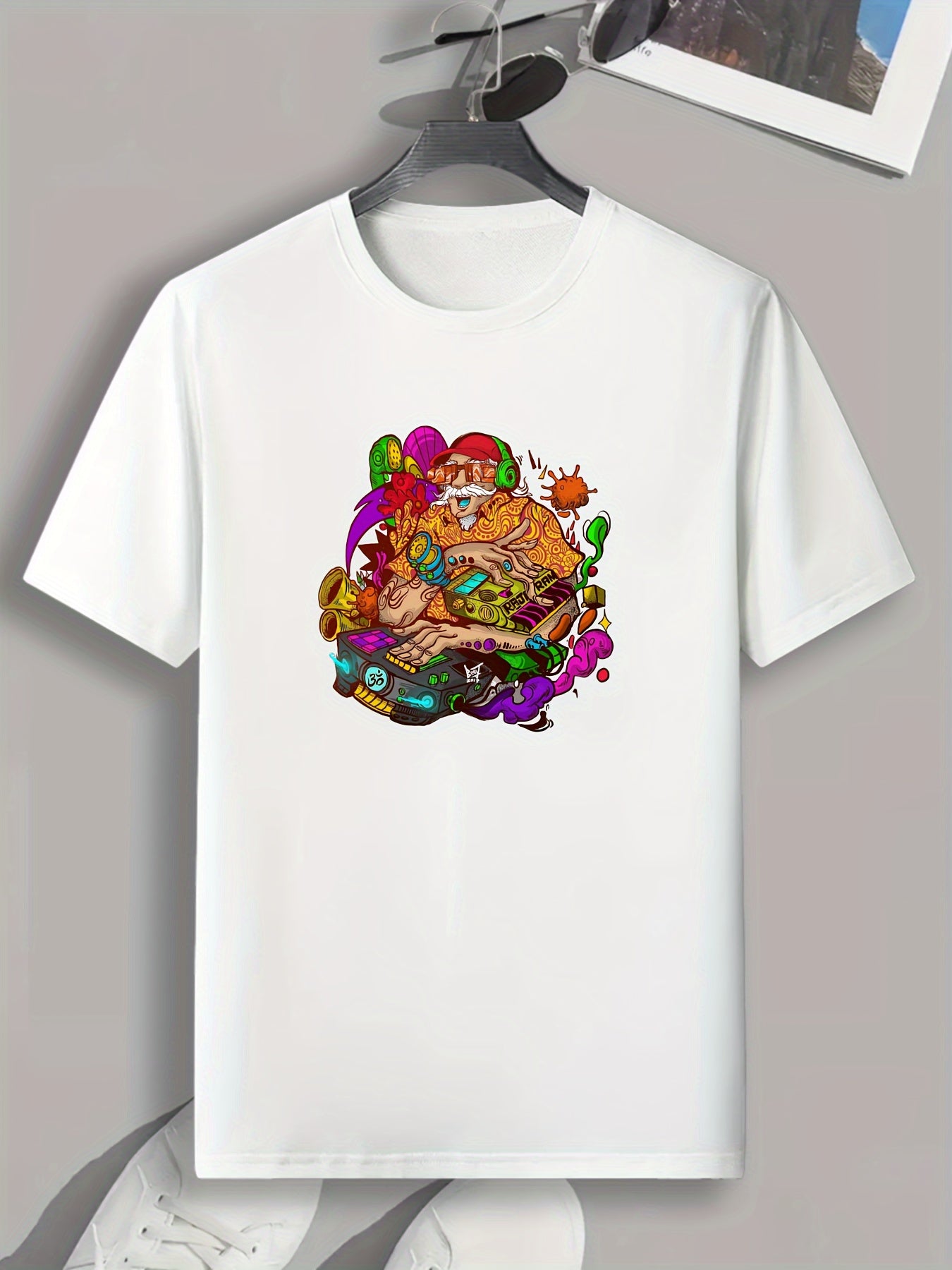 Colorful Cartoon Print Men's Graphic T-shirt for Summer