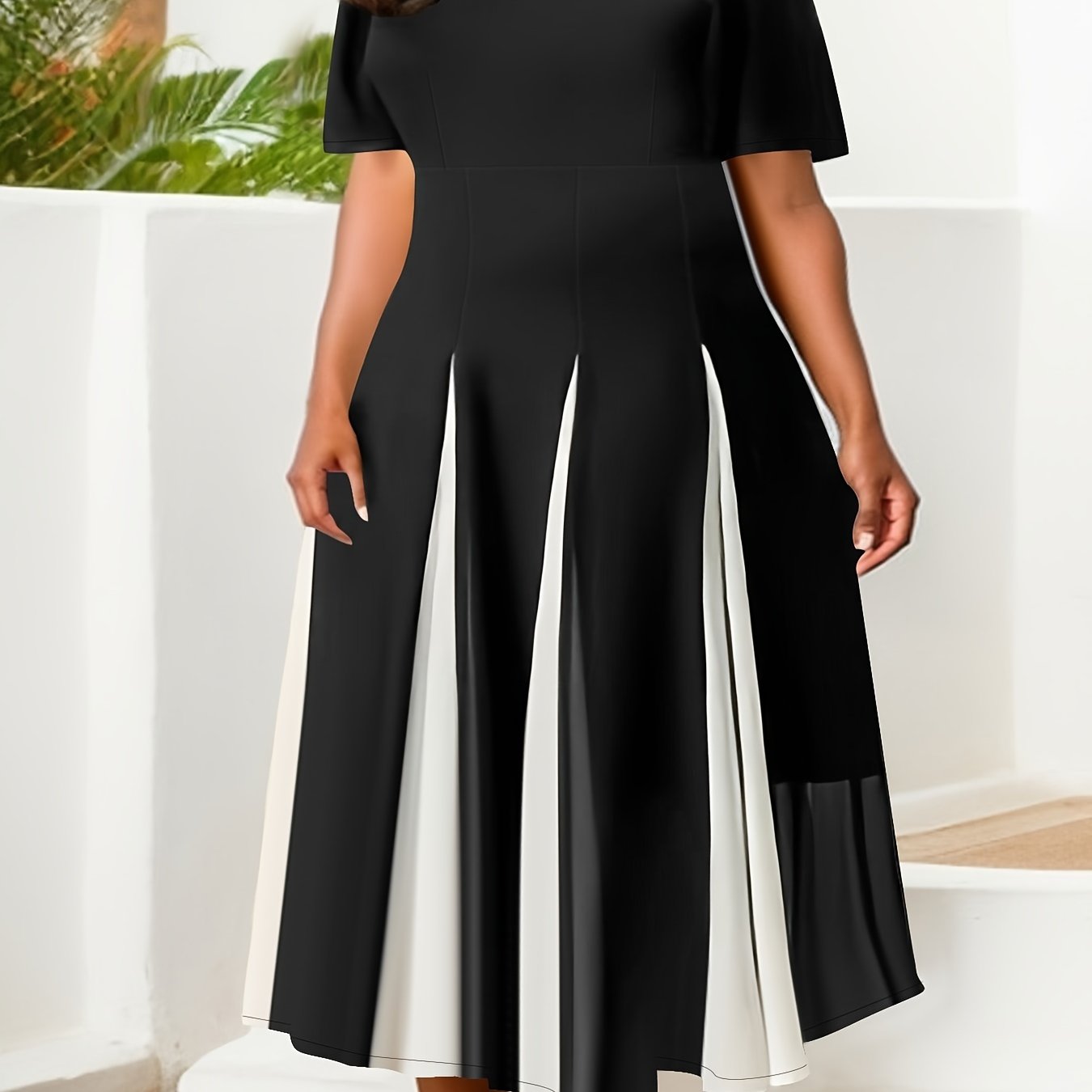 Colorblock Butterfly Sleeve Round Neck Maxi Dress