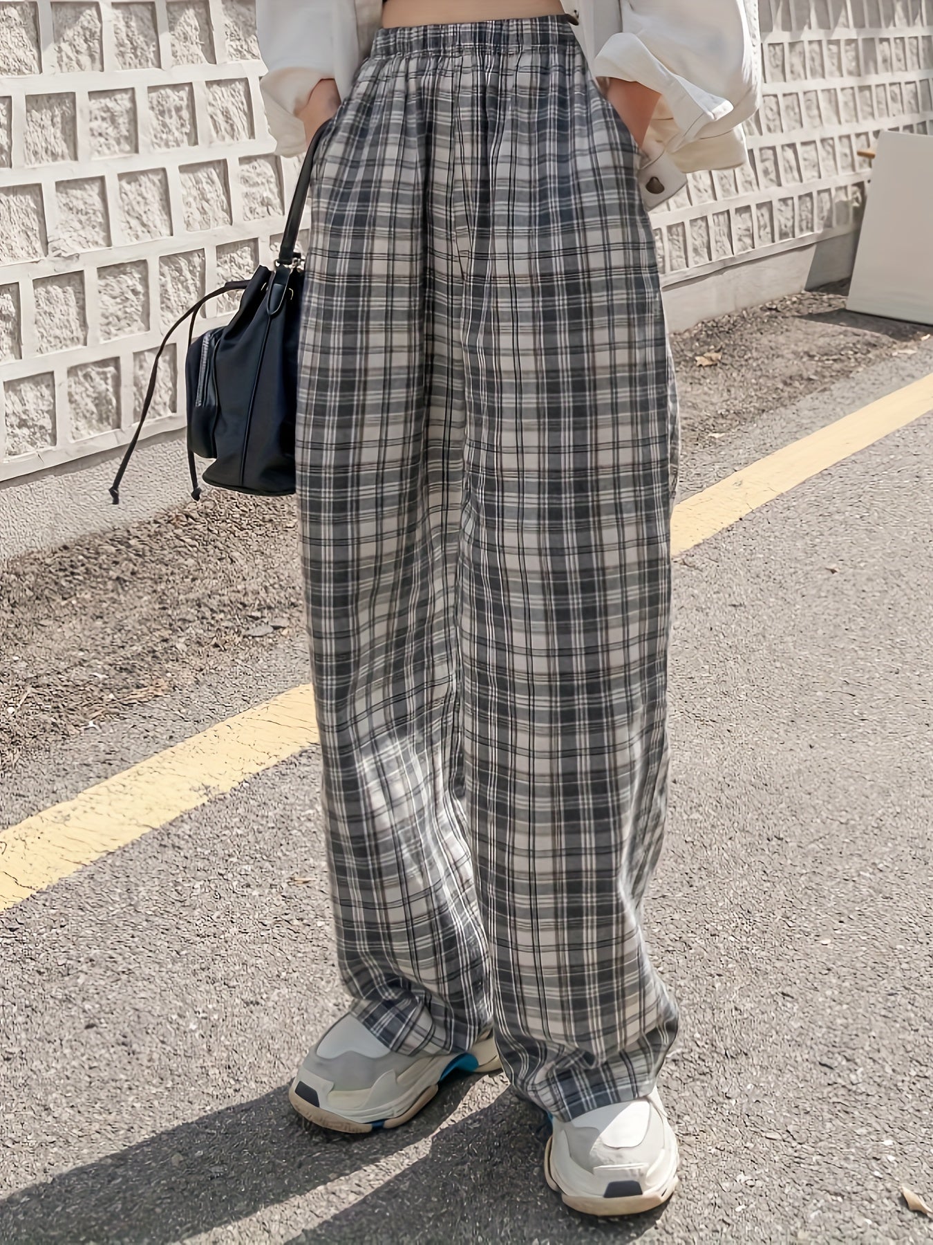 Women's Plus Plaid Wide Leg Trousers With Pockets