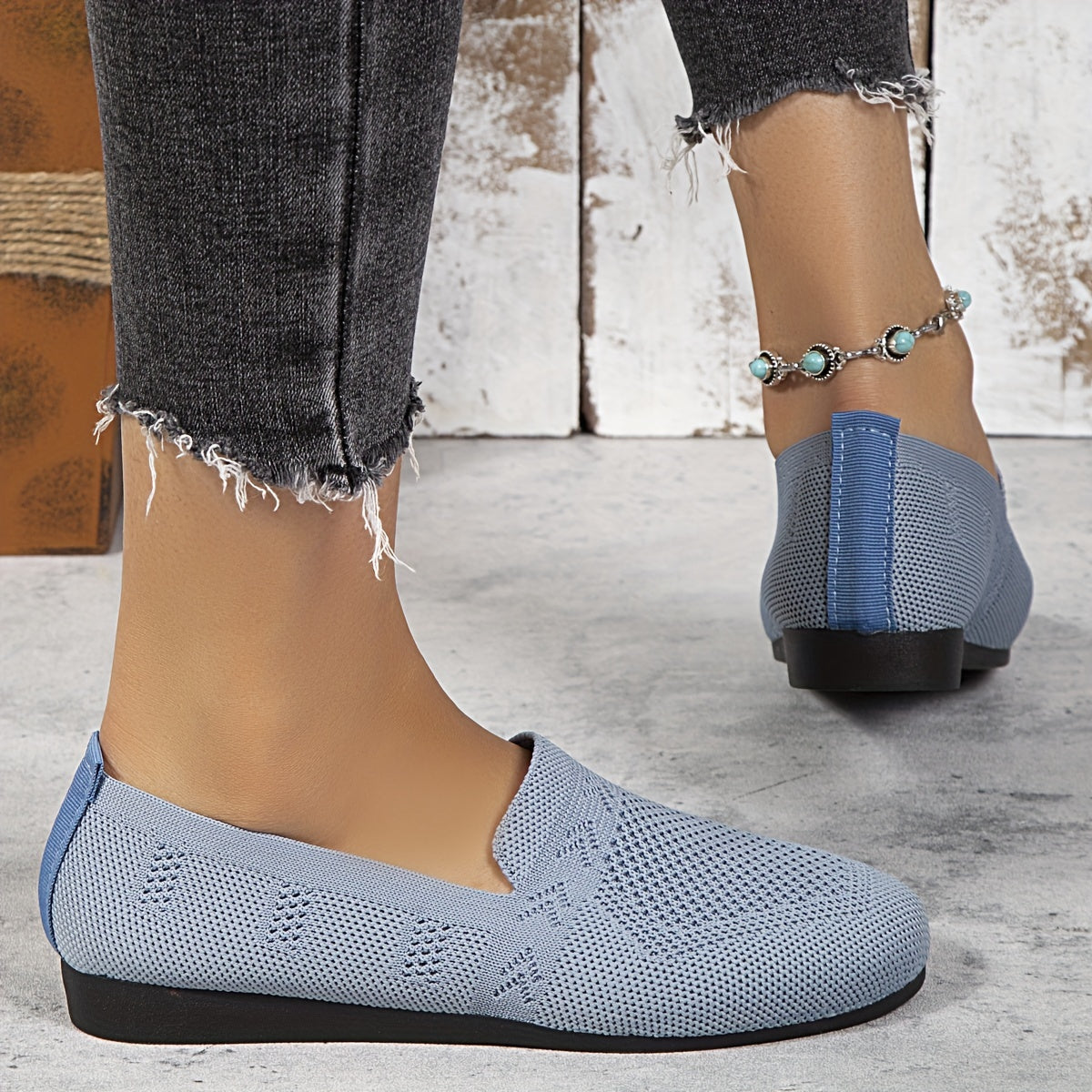 Women's Mesh Panel Pattern Shoes Slip On Round Toe Flat Shoes