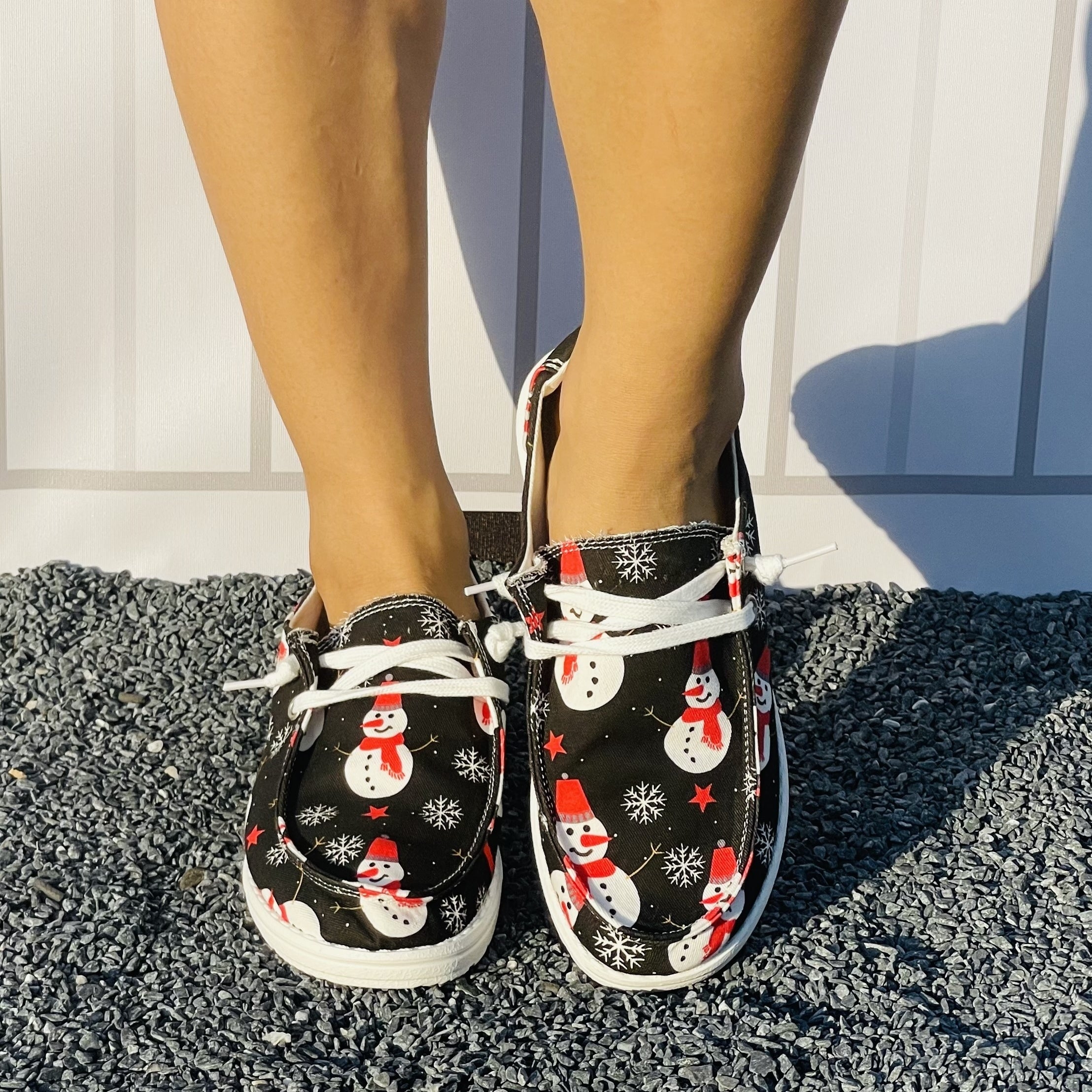 Christmas Snowman Print Lace Up Canvas Shoes