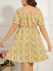  Ditsy Print Short Sleeve Sweetheart Neck Mini Dress