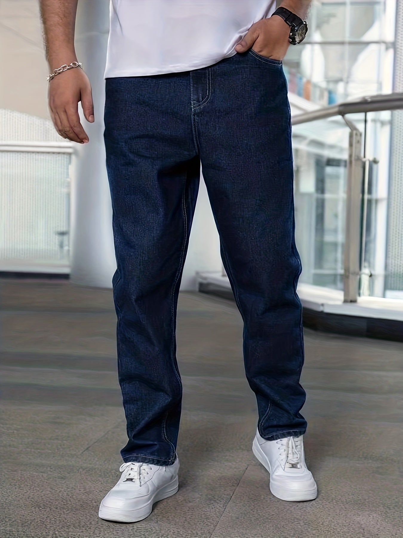 Men's Washed Regular Straight Leg Jeans