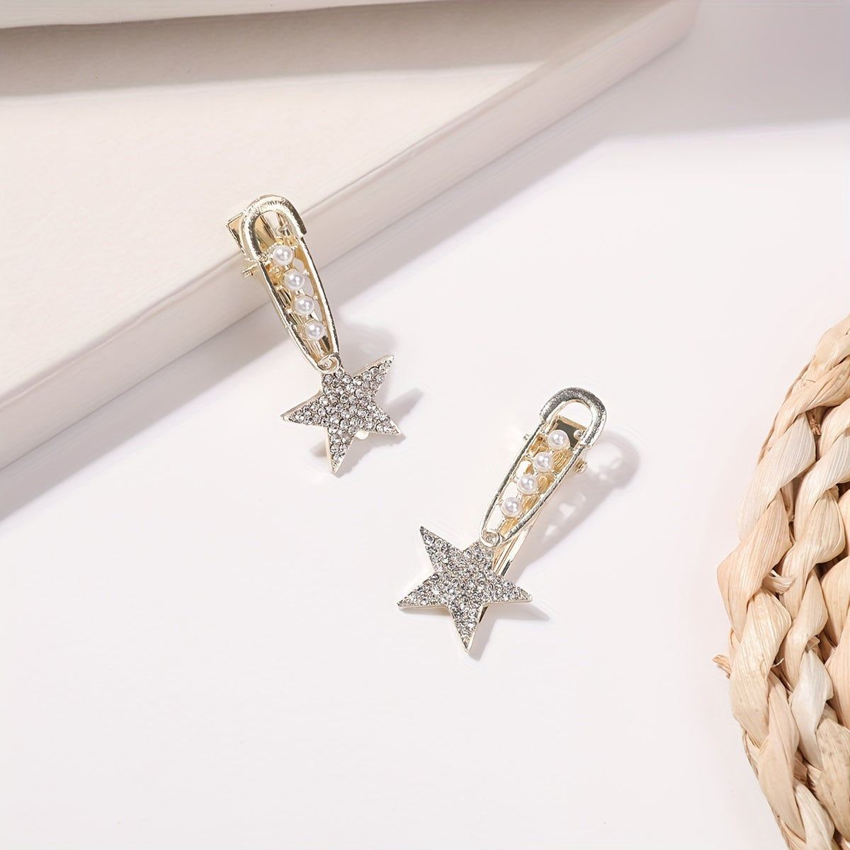 2pcs Rhinestone Star Hair Clips for Women Girls