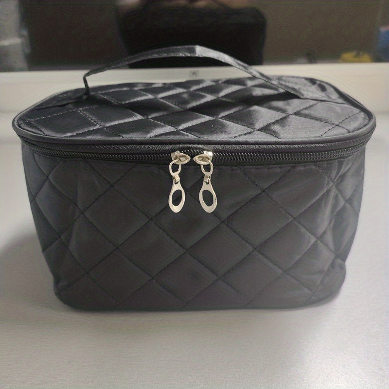 Women's Solid Cosmetic Bag Quilted Detail Hand Bag For Travel