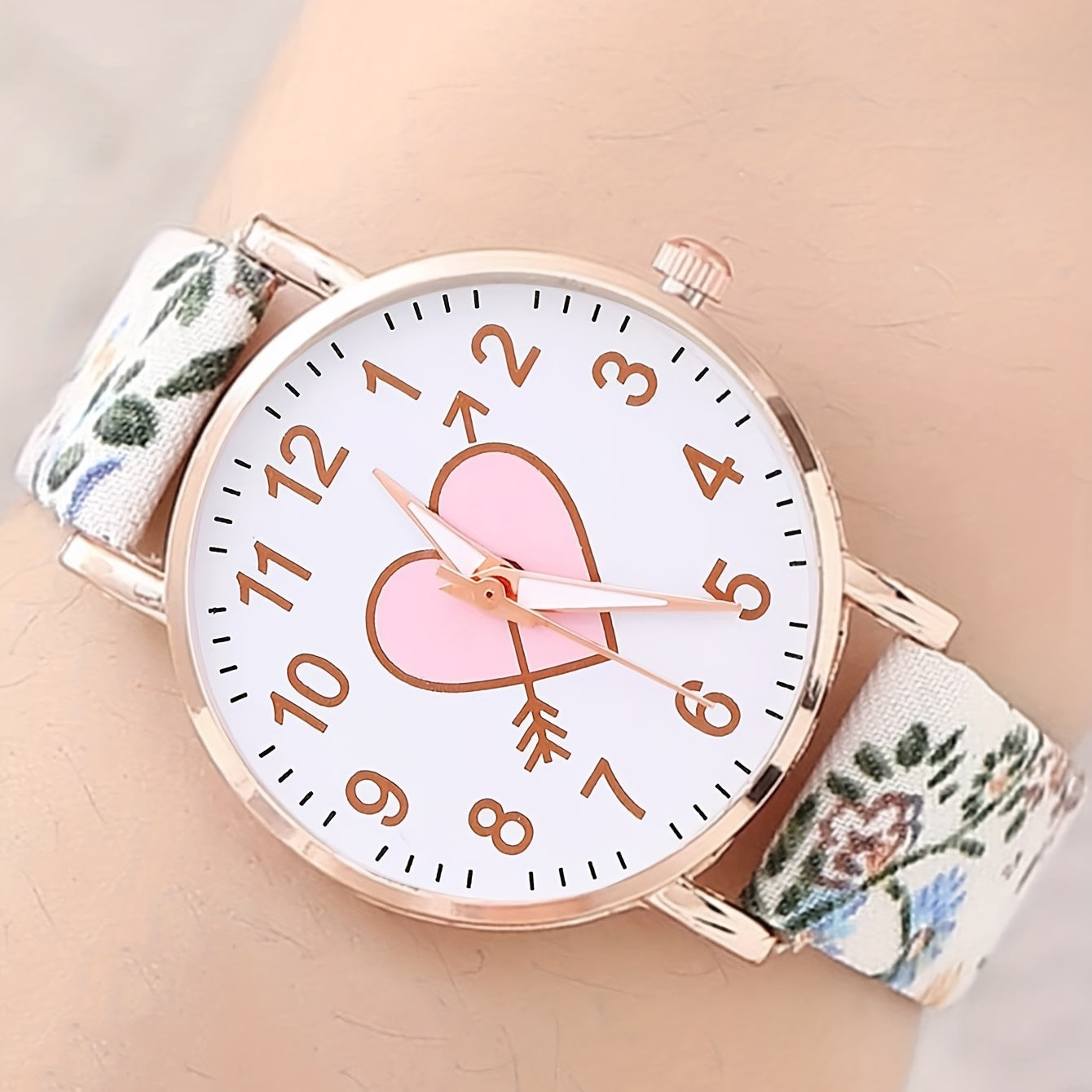Flower Pattern PU Watch & Heart Ornament for Daily Use