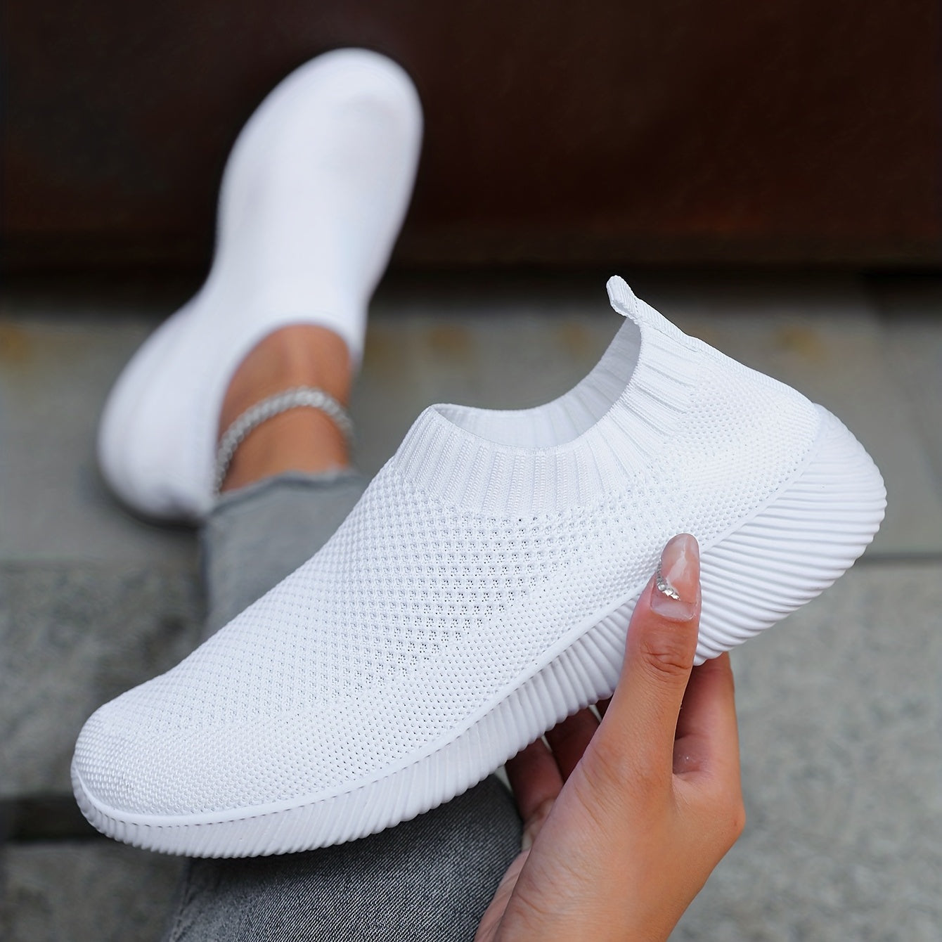 Women's Solid Flying Woven Sneakers Casual Slip On Outdoor Shoes