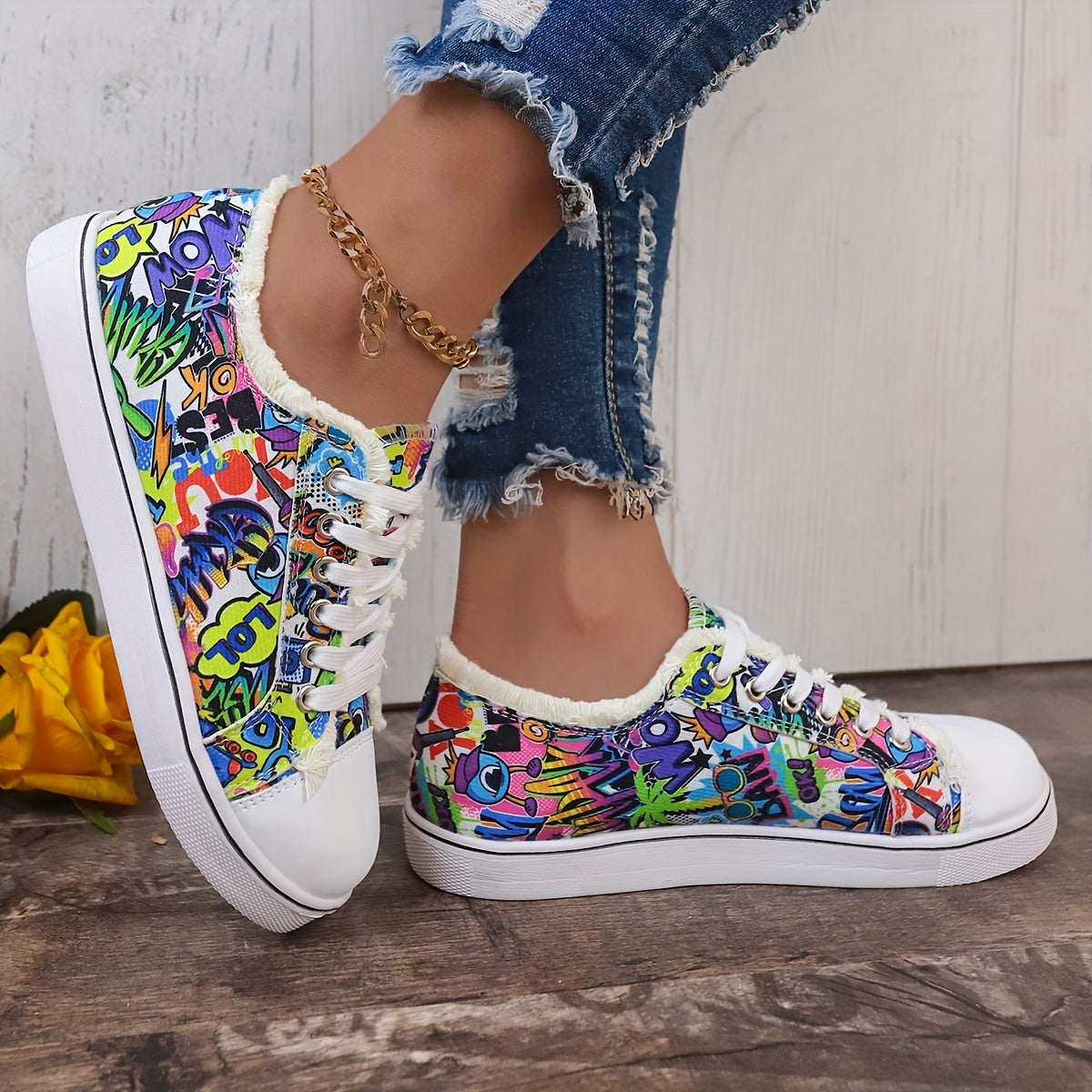 Women's Graffiti Printed Canvas Sneakers Lace Up Flat Shoes