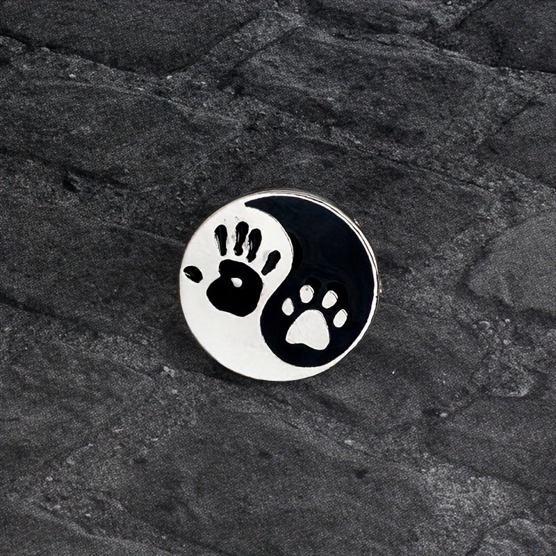 Men's Cat Claw Palm Tai Chi Brooch Button