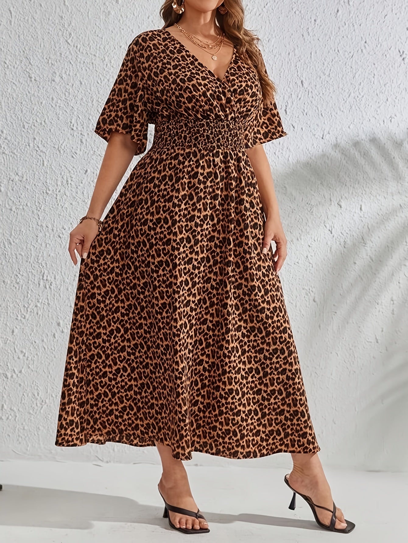  Women's Leopard Print Wrap Dress with V Neck