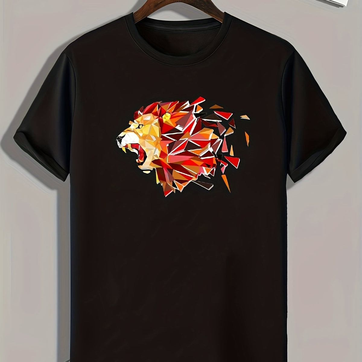 Lion Pattern Print Men's Sports Tee Graphic Shirt for Fitness Activities