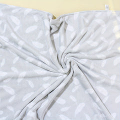 Cartoon Feather Pattern Beanie Velvet Blanket for Stroller