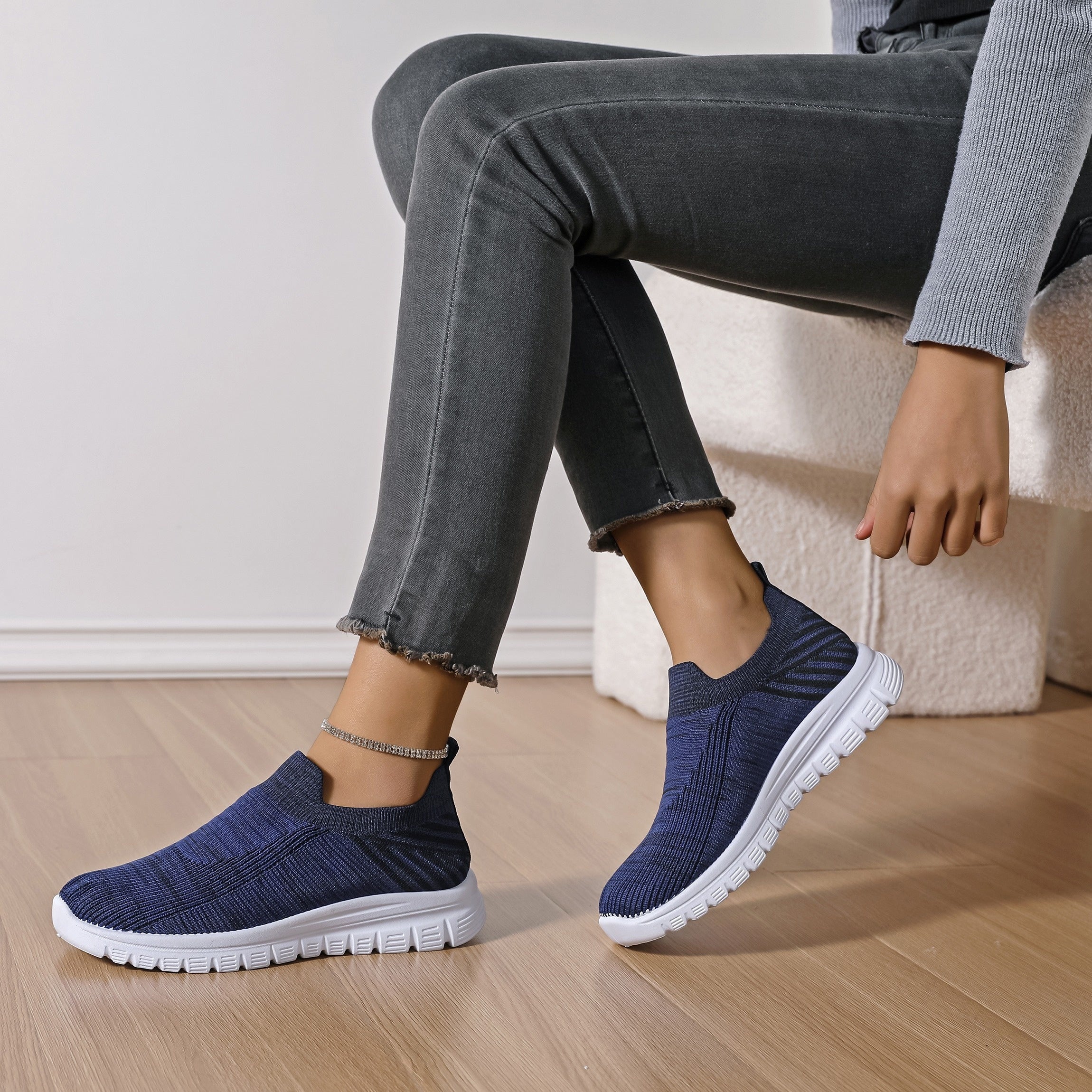 Non Slip Mesh Sneakers Lightweight Slip on Shoes For Women