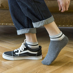 Retro Striped Crew Socks Men's Stockings All Seasons Outdoor Wear