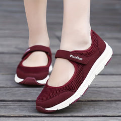 Women's Mesh Flat Sandals Breathable Non Slip Walking Shoes