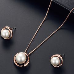 Faux Pearl Inlaid Round Jewelry Set Pendant Necklace & Stud Earrings