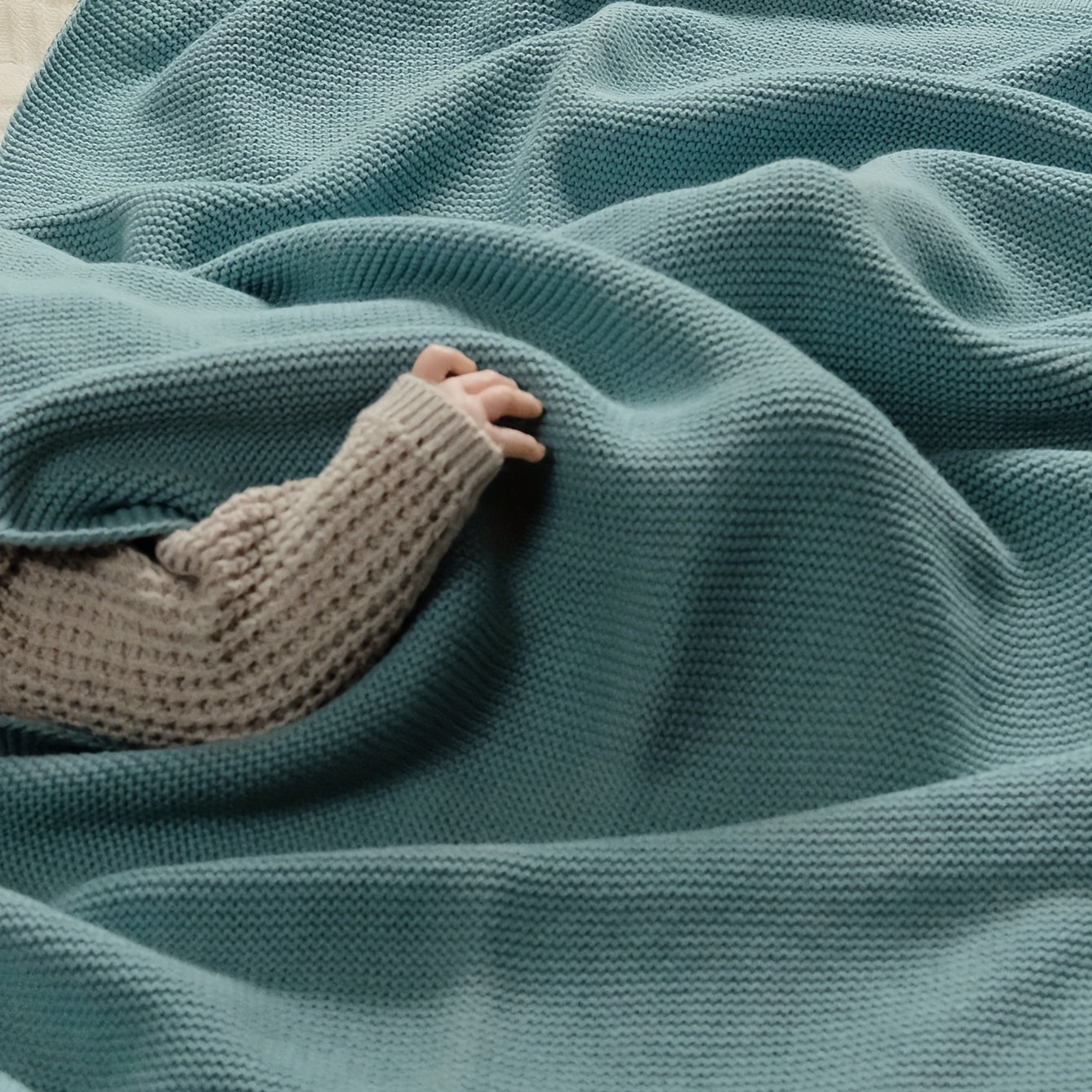 Soft Knitted Waffle Blanket Breathable Universal Size for All Seasons Travel
