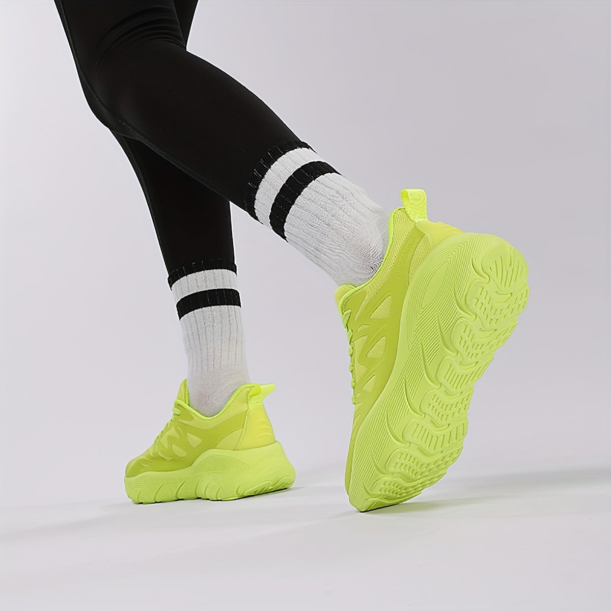 Women's Non slip Athletic Running Shoes Mesh Training Sneakers