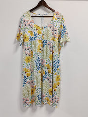 Floral Print Dress w/ Pockets - Elegant Design for Any Occasion