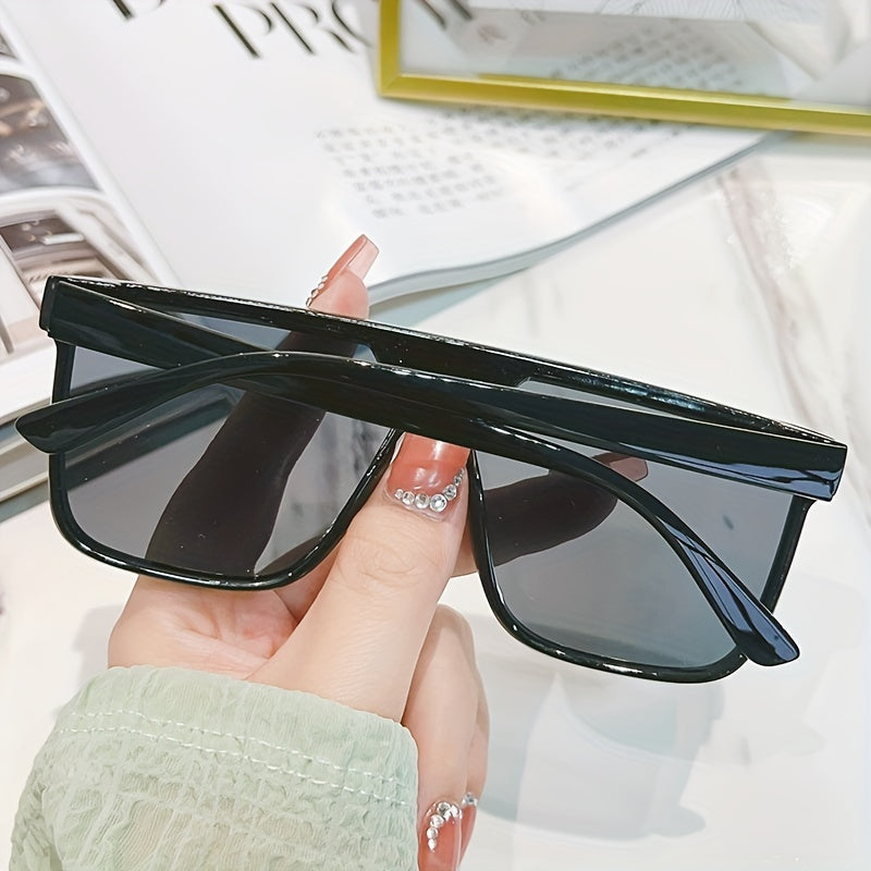 Square One piece Sunglasses Rivet Decor Anti Glare UV400