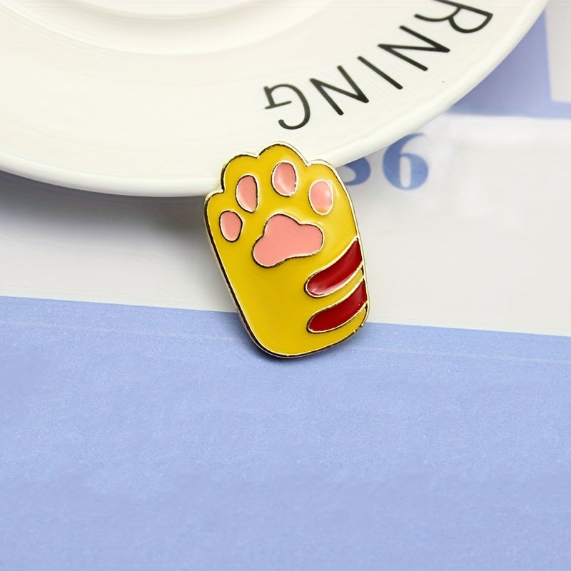 Cat Claw Creative Jewelry Brooch For Men