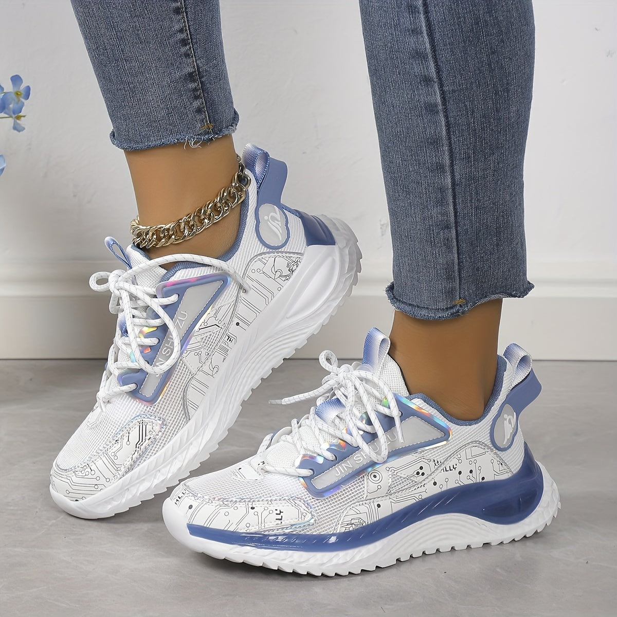Women's Lace-up Mesh Running Shoes Outdoor Athletic Sneakers