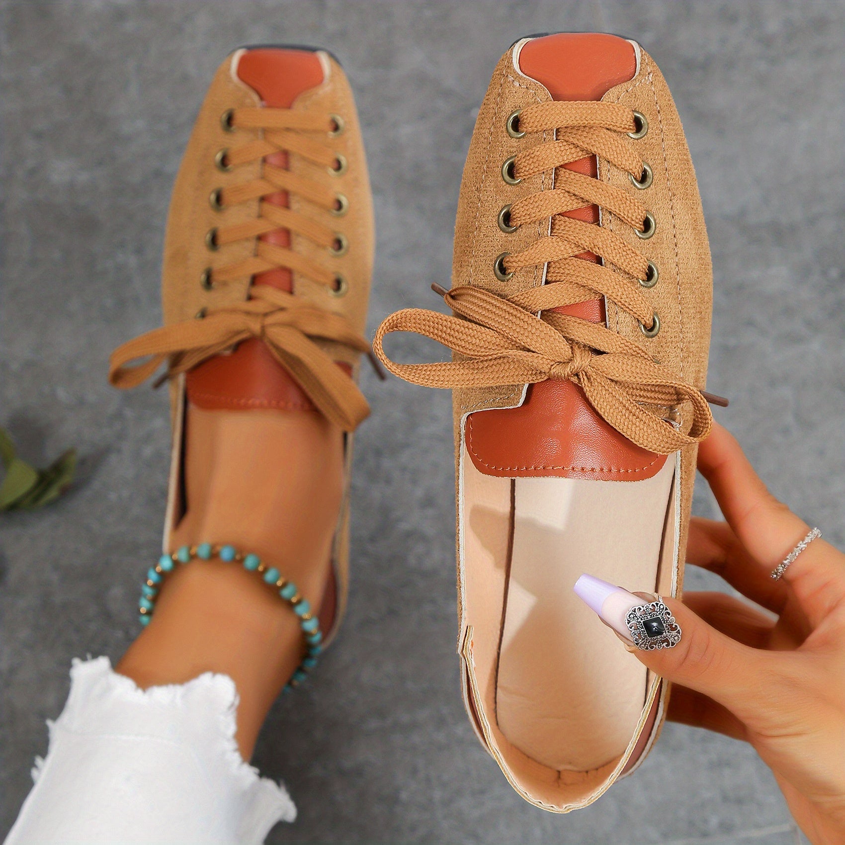 Women's Lightweight Lace Up Closed Toe Flat Shoes