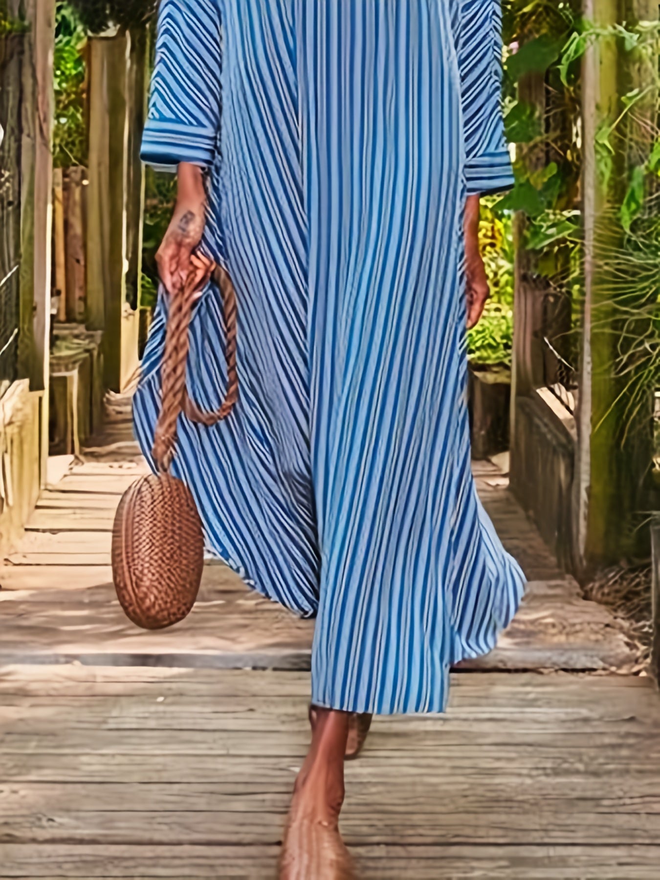  Striped Long Sleeve Maxi Dress