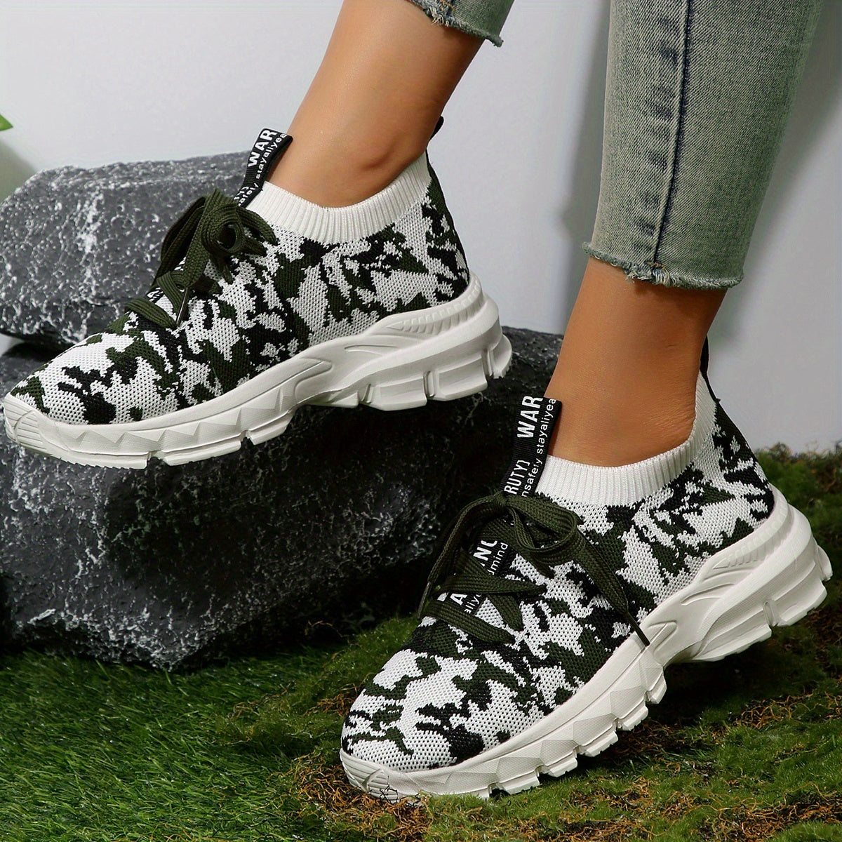 Women's Shock Absorbing Woven Sneakers Lightweight Sports Shoes