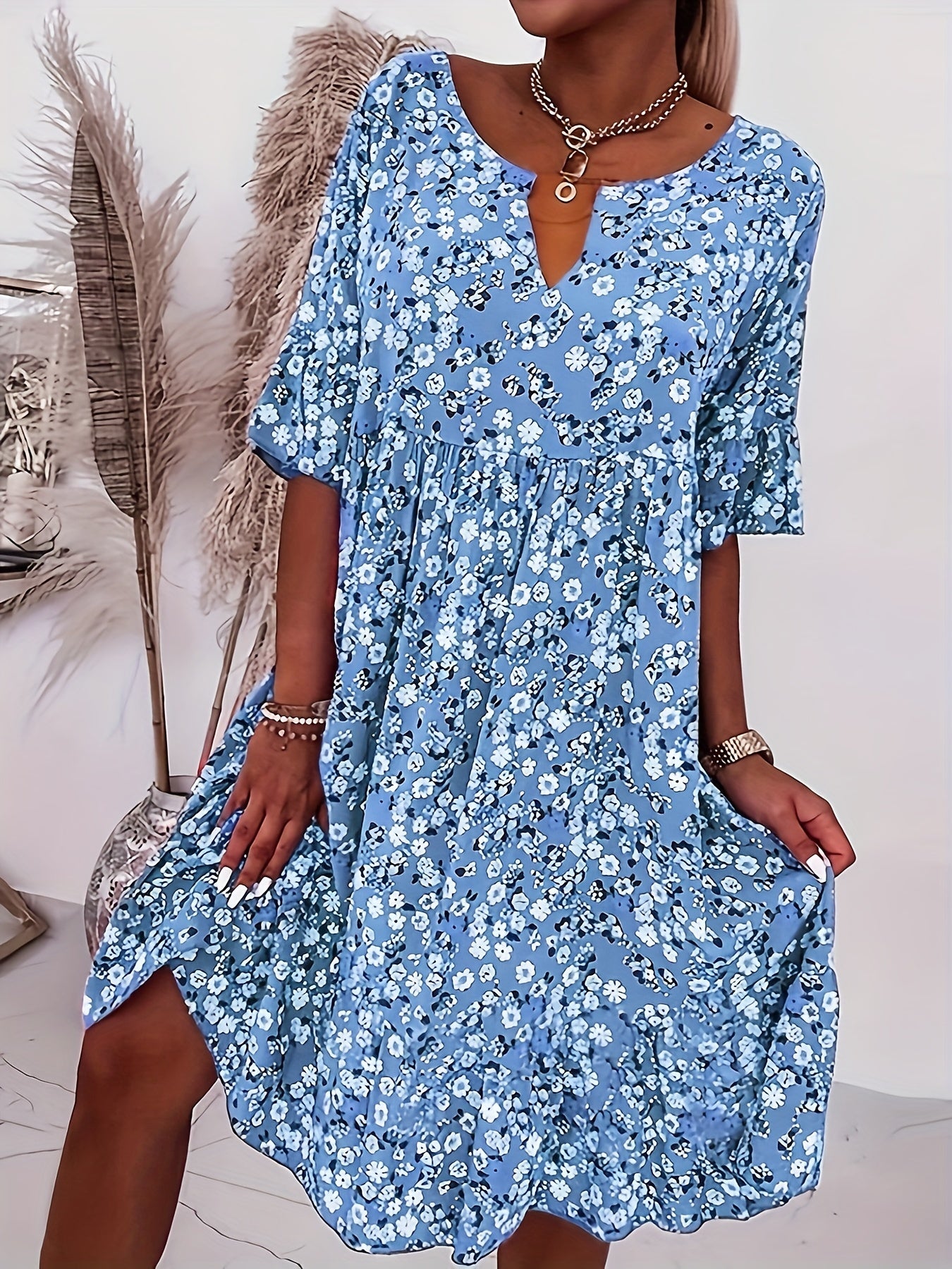  Ditsy Floral Print Bell Sleeve V Neck Casual Dress