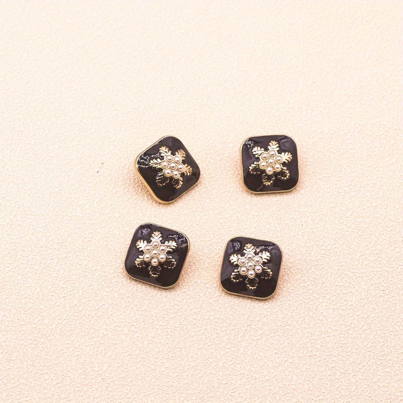 4pcs Snowflake Pattern Pearl Men's Decorative Buckle DIY Shirt Tie Coat