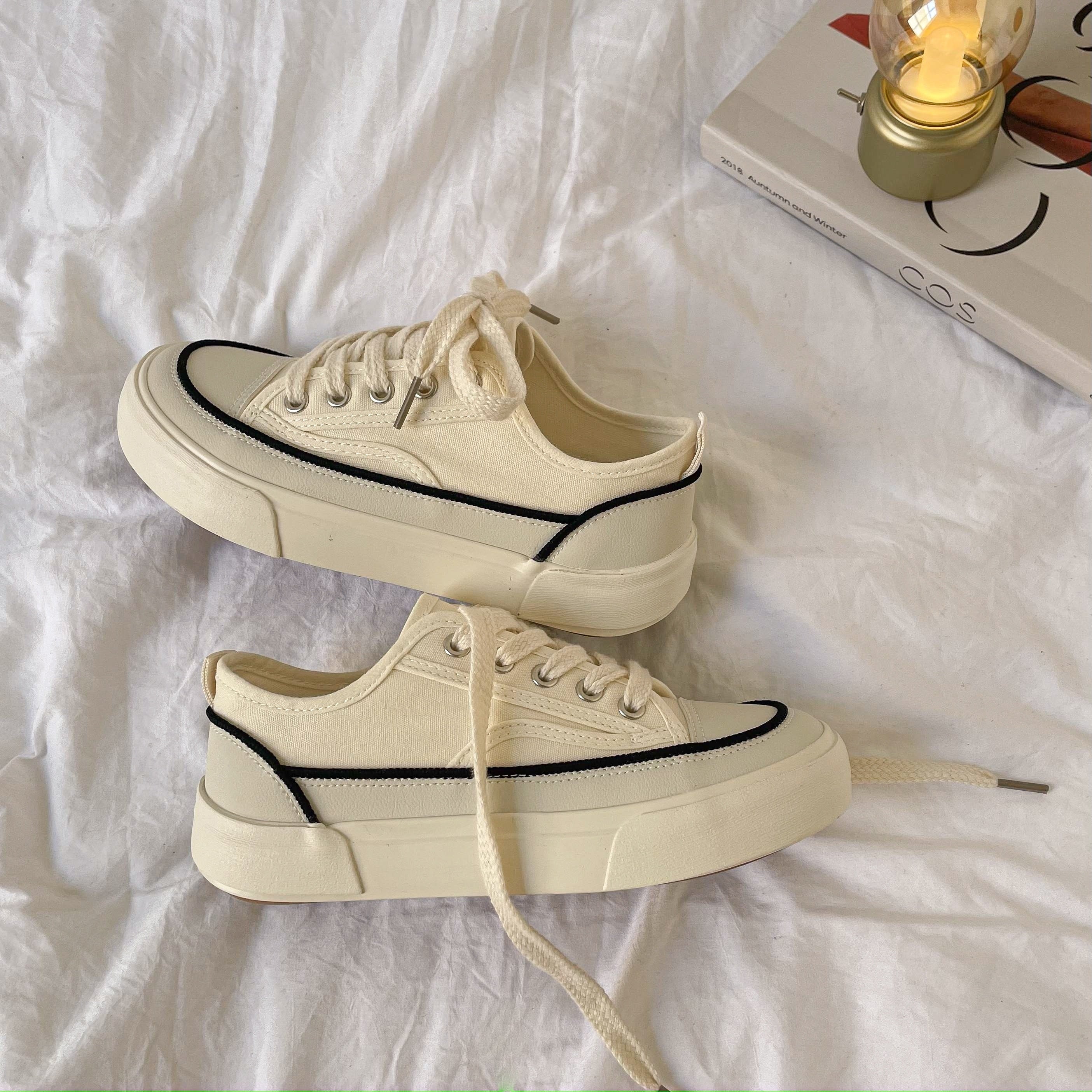 Women's Platform Canvas Lace Up Low Top Sneakers