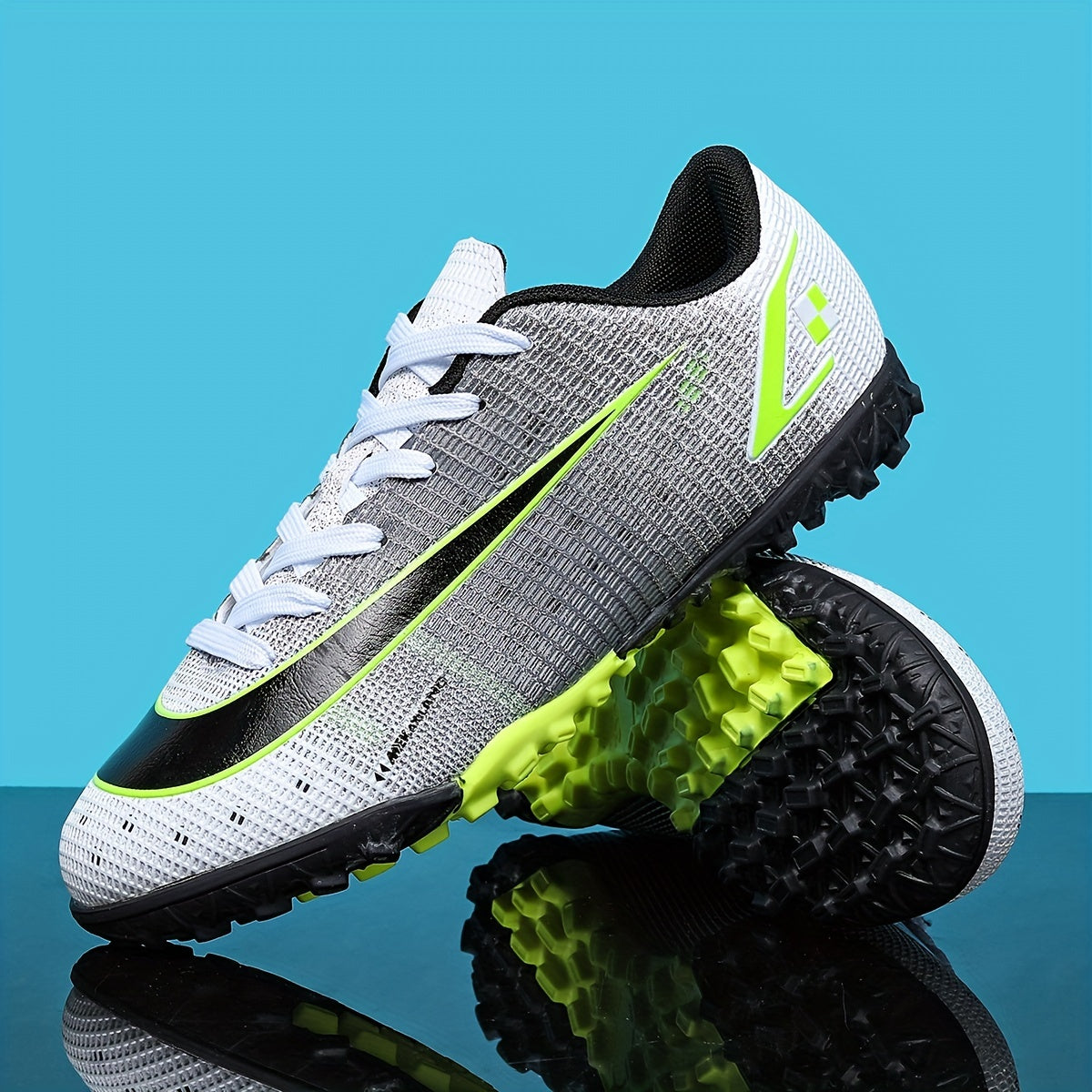 Women's Soccer Cleats Breathable Non Slip Athletic Sneakers