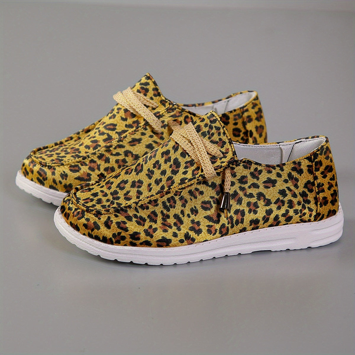 Leopard Print Canvas Low Top Lace Up Women's Shoes