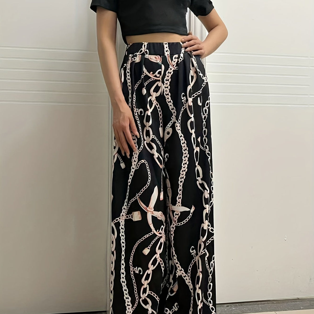 Summer Two Piece Set Short Sleeve Crop Tee & Chain Print Wide Leg Pants