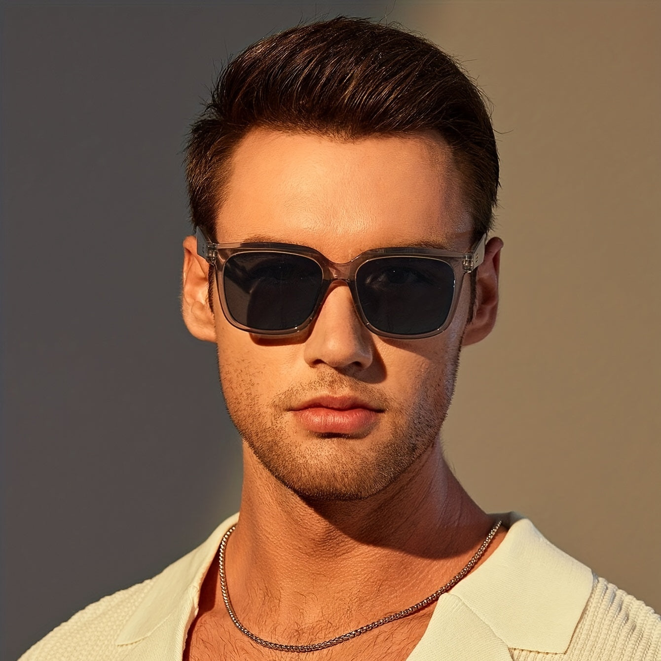 Men's Square Frame Sunglasses with Rice Nail